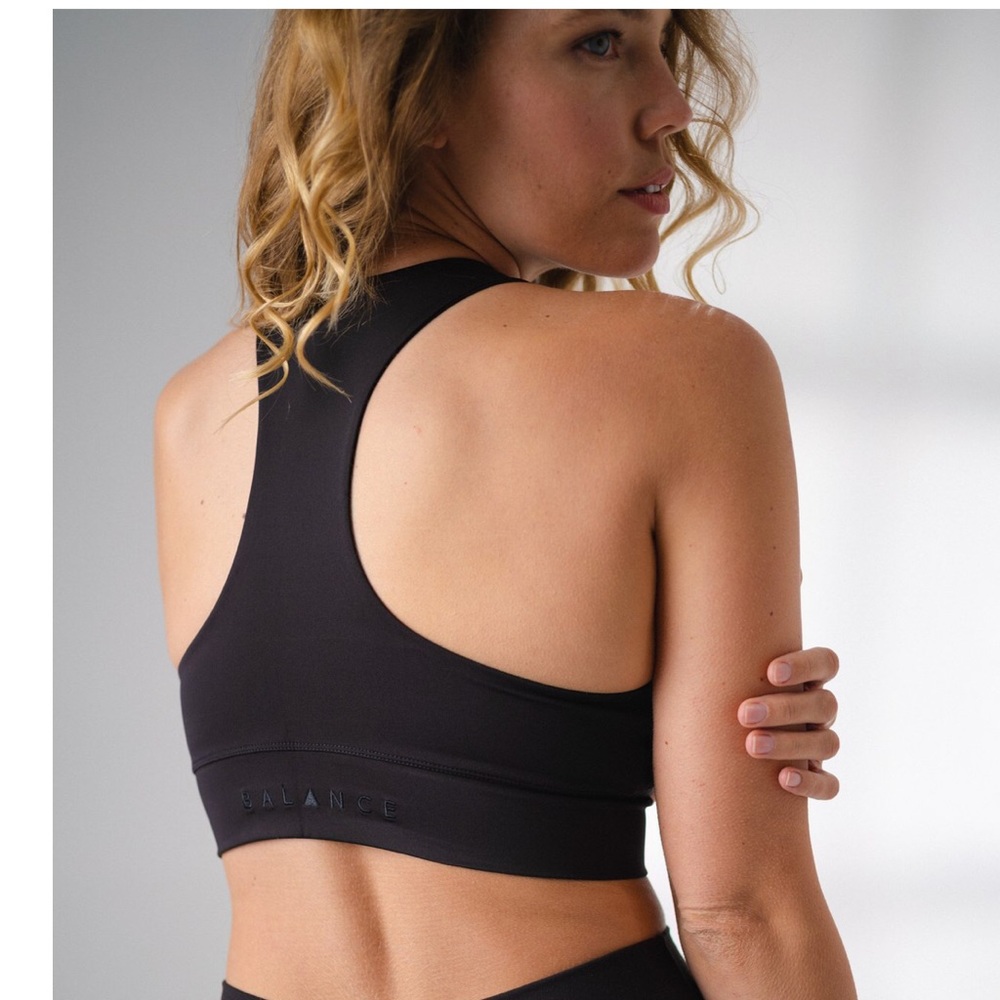 NWOT 🚨 BALANCE ATHLETICA - The Isla Bra